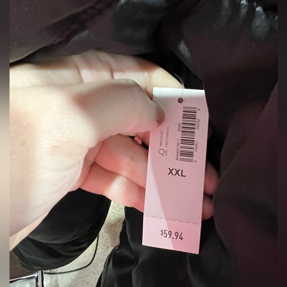 NEW NWT Old Navy‎ black shiny puffer jacket coat 2x XXL - Picture 7 of 9